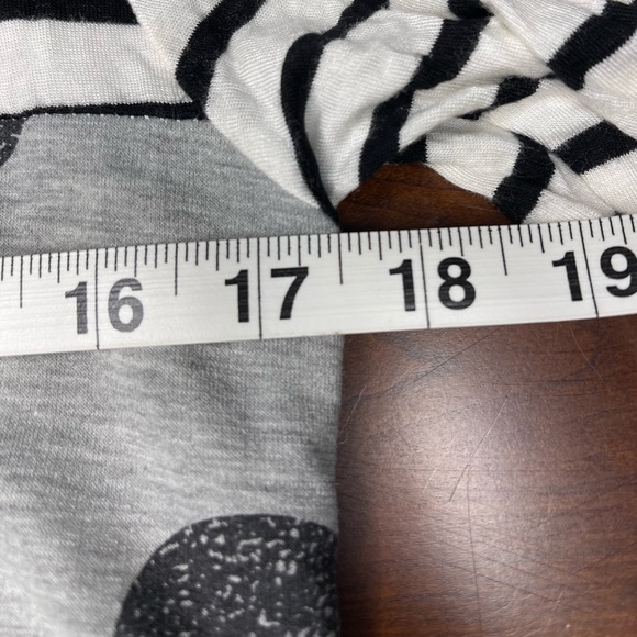 Long Sleeve Gray Polka Dot shirt - Small - Picture 5 of 5